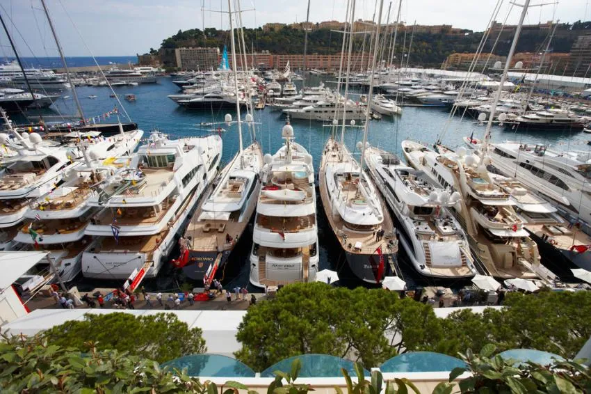 5 Luxury Cars to Hire for French Riviera Events