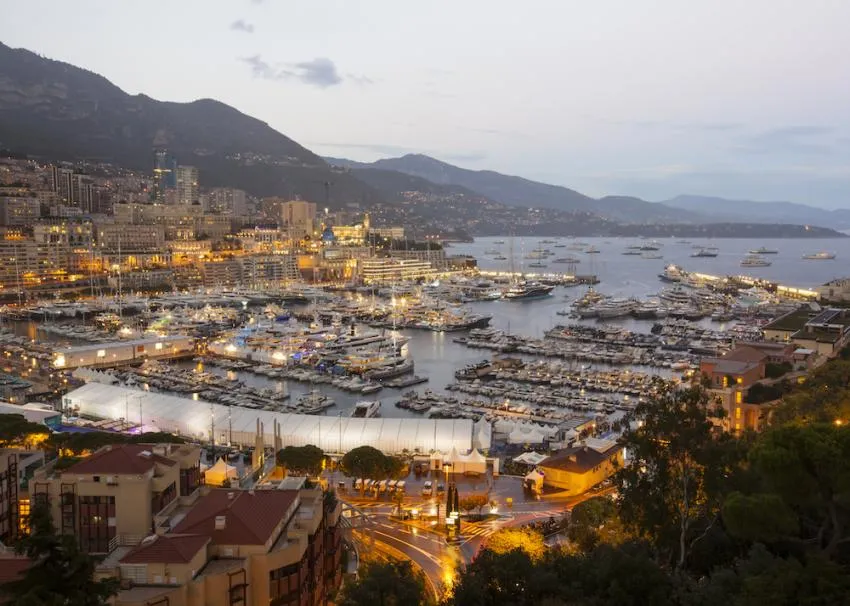 All Sails Up: Luxury Car Rental For Riviera Yachting Events