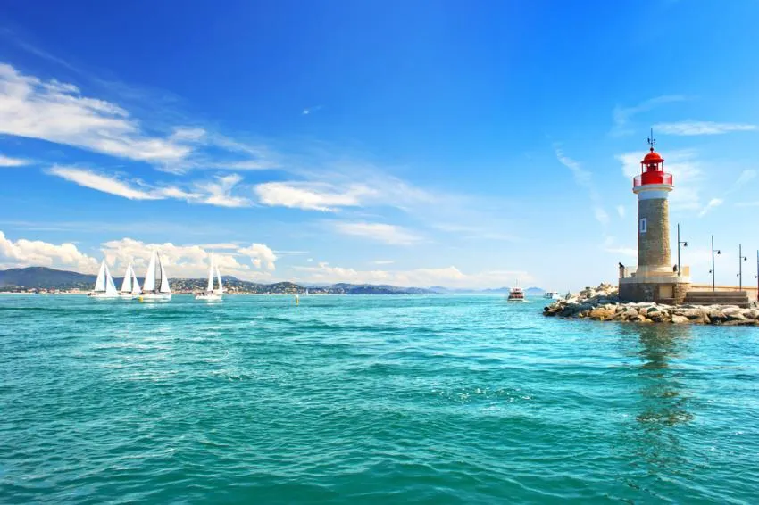 Luxury Car Rental in St. Tropez - An Avant-Garde Paradise