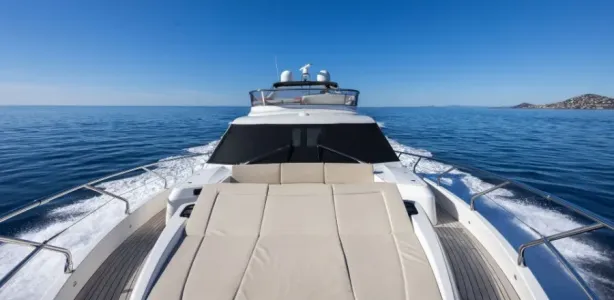 Yacht Charter Absolute 60 Fly