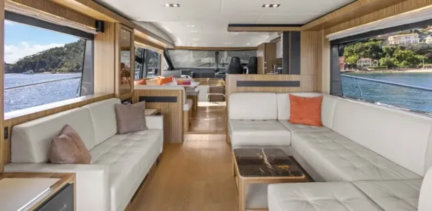 Yacht Charter Absolute 60 Fly