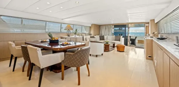 Yacht Charter Alalunga 108