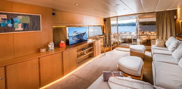 Yacht Charter Astondoa 70