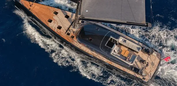 Yacht Charter CNB 78