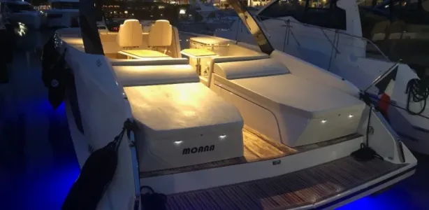 Yacht charter Frauscher 1414 demon Air
