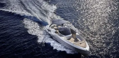 Yacht charter Frauscher 1414 demon Air