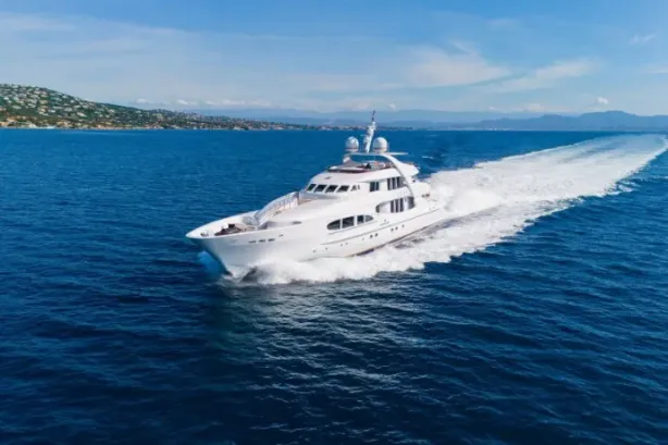 Rental HEESEN 156 HEESEN 156