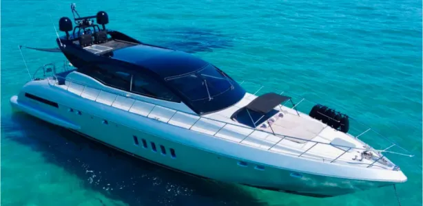 Yacht Charter Mangusta 72