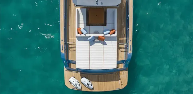 Yacht Charter Pardo 50