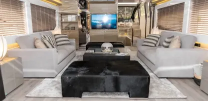 yacht charter pearl 75 