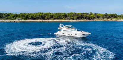 yacht charter pearl 75 