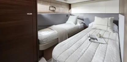 Yacht Charter Princess F55