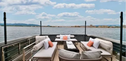 RIVA 100 FOR CHARTER