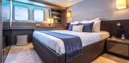Yacht Charter San Lorenzo 78