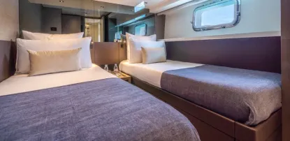 Yacht Charter San Lorenzo 78