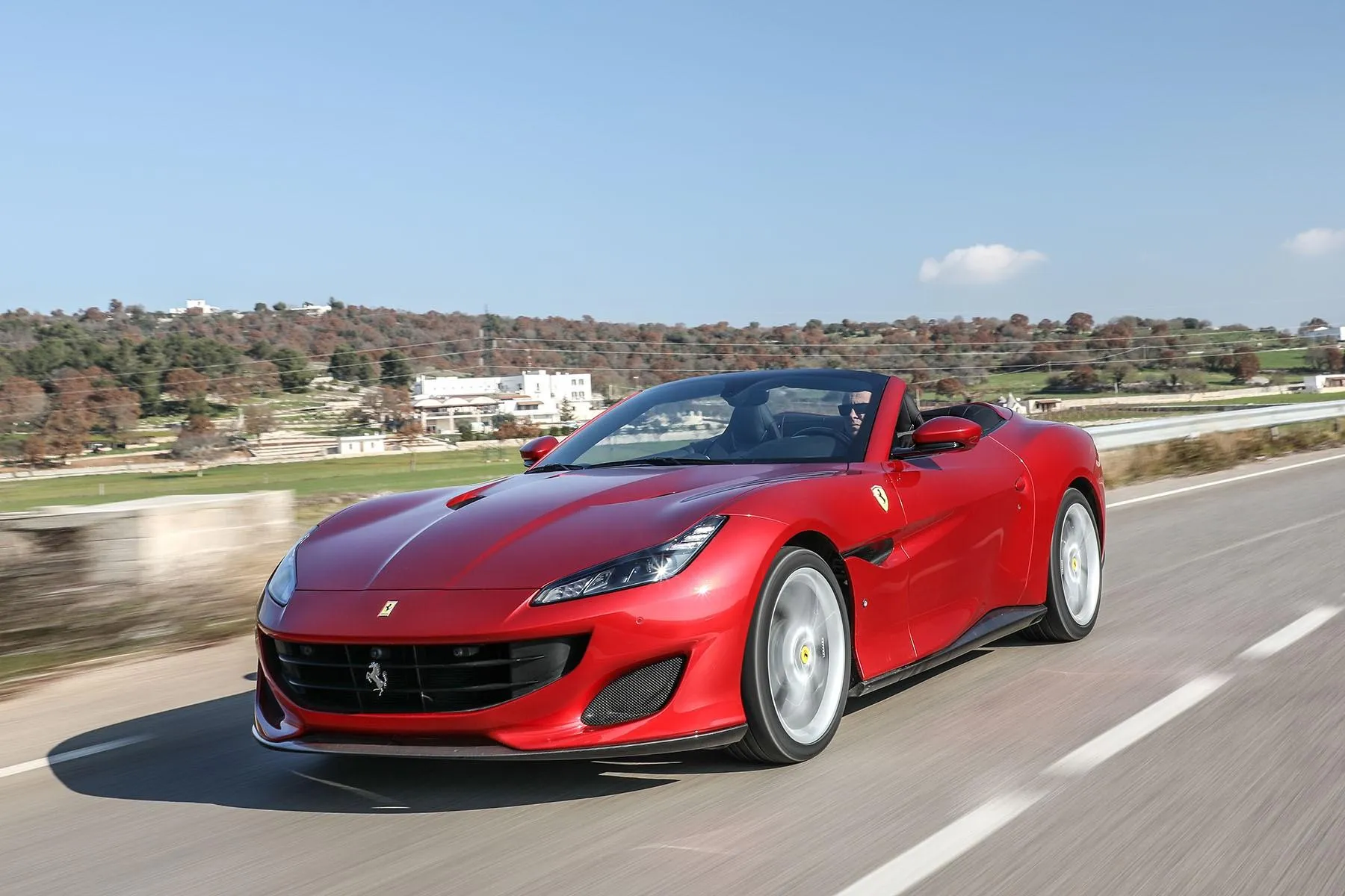 Rent a Luxury Supercar from La Mole Private Airport of Saint-Tropez