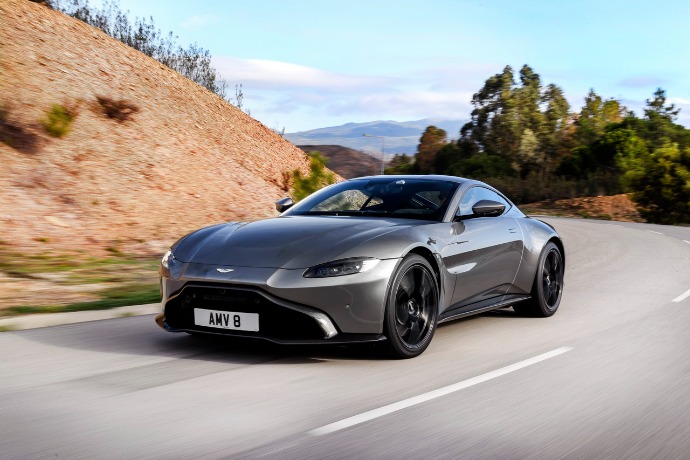 Rental Aston Martin Vantage