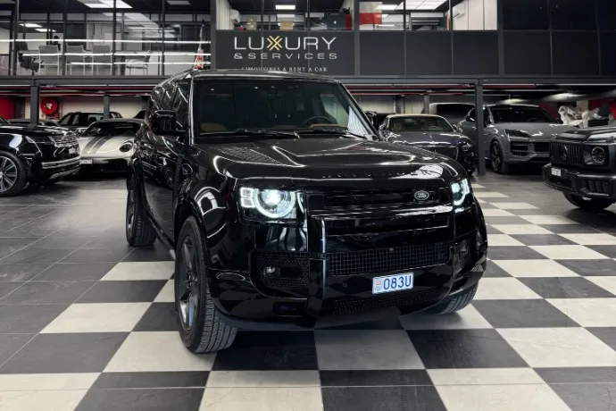Land Rover Defender D130