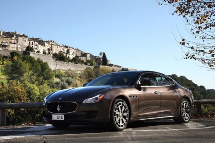 Rental Maserati Quattroporte