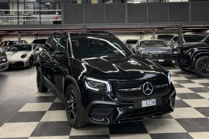 Mercedes GLB