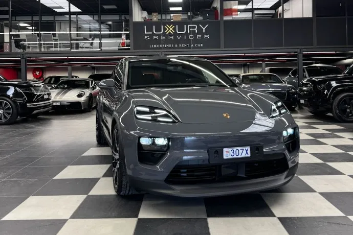 Porsche Macan 4S Electric